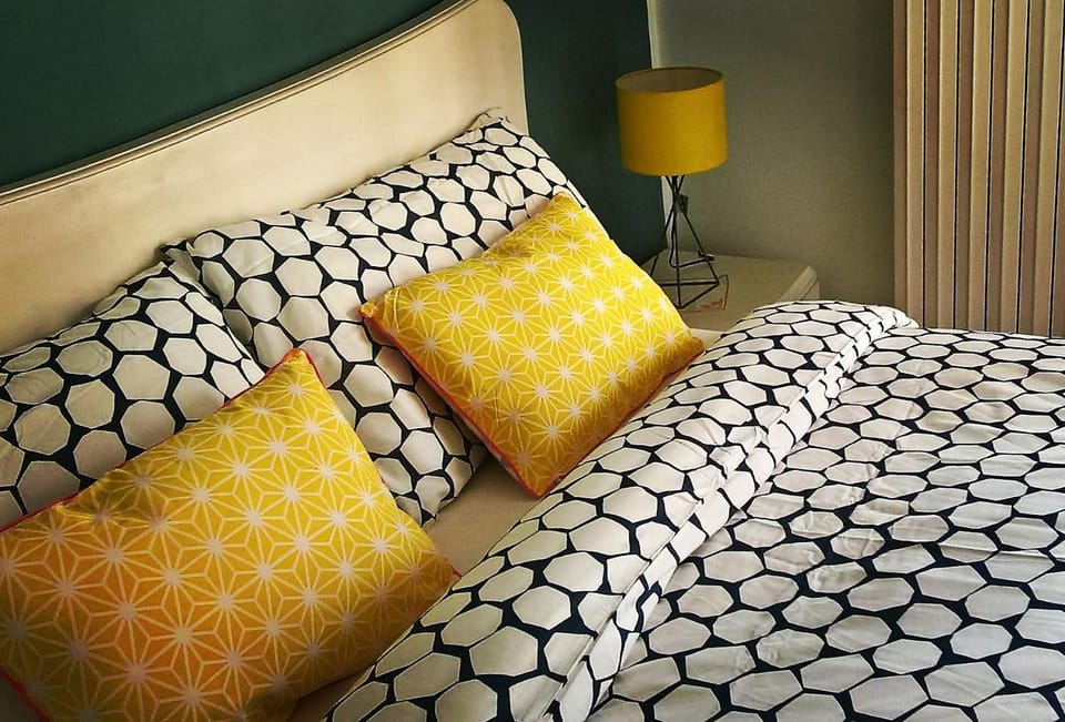 Bed, Photo of the whole room, Decorative detail