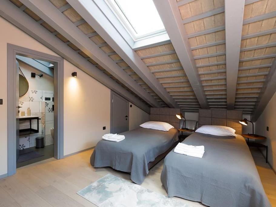 Bed, Bathroom, Bedroom