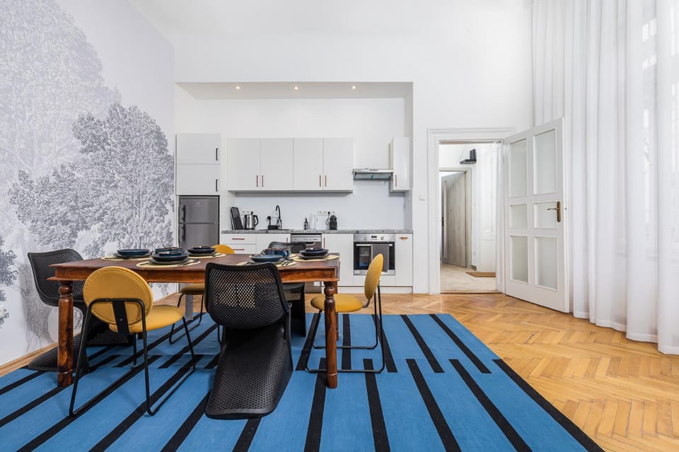 City Center Apartment with Balcony Apartment in Budapest