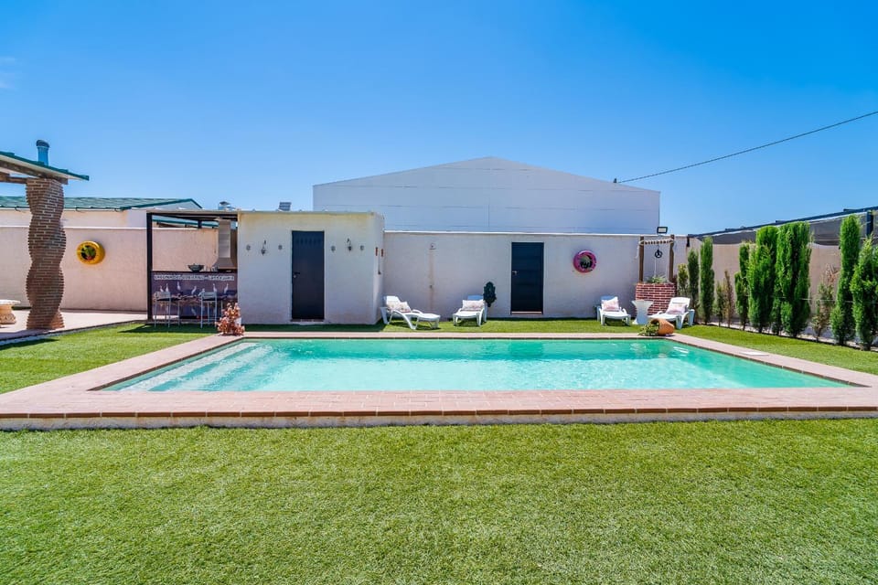 BBQ facilities, Pool view, Swimming pool