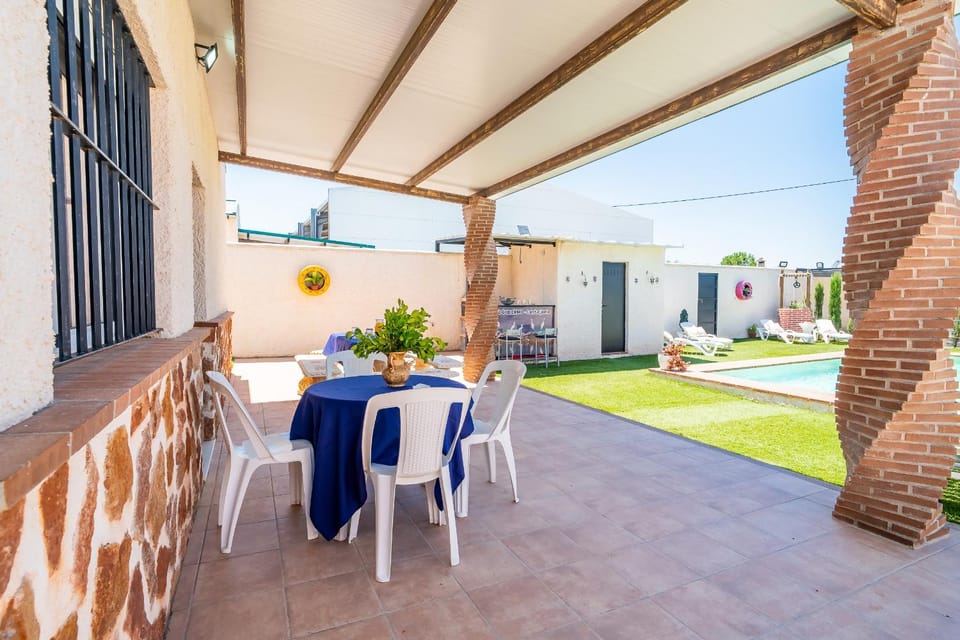 BBQ facilities, Balcony/Terrace