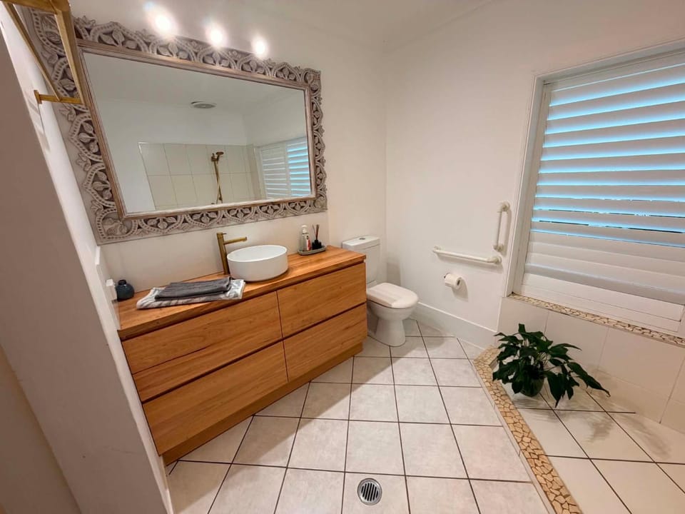 Narragon House in Mission Beach