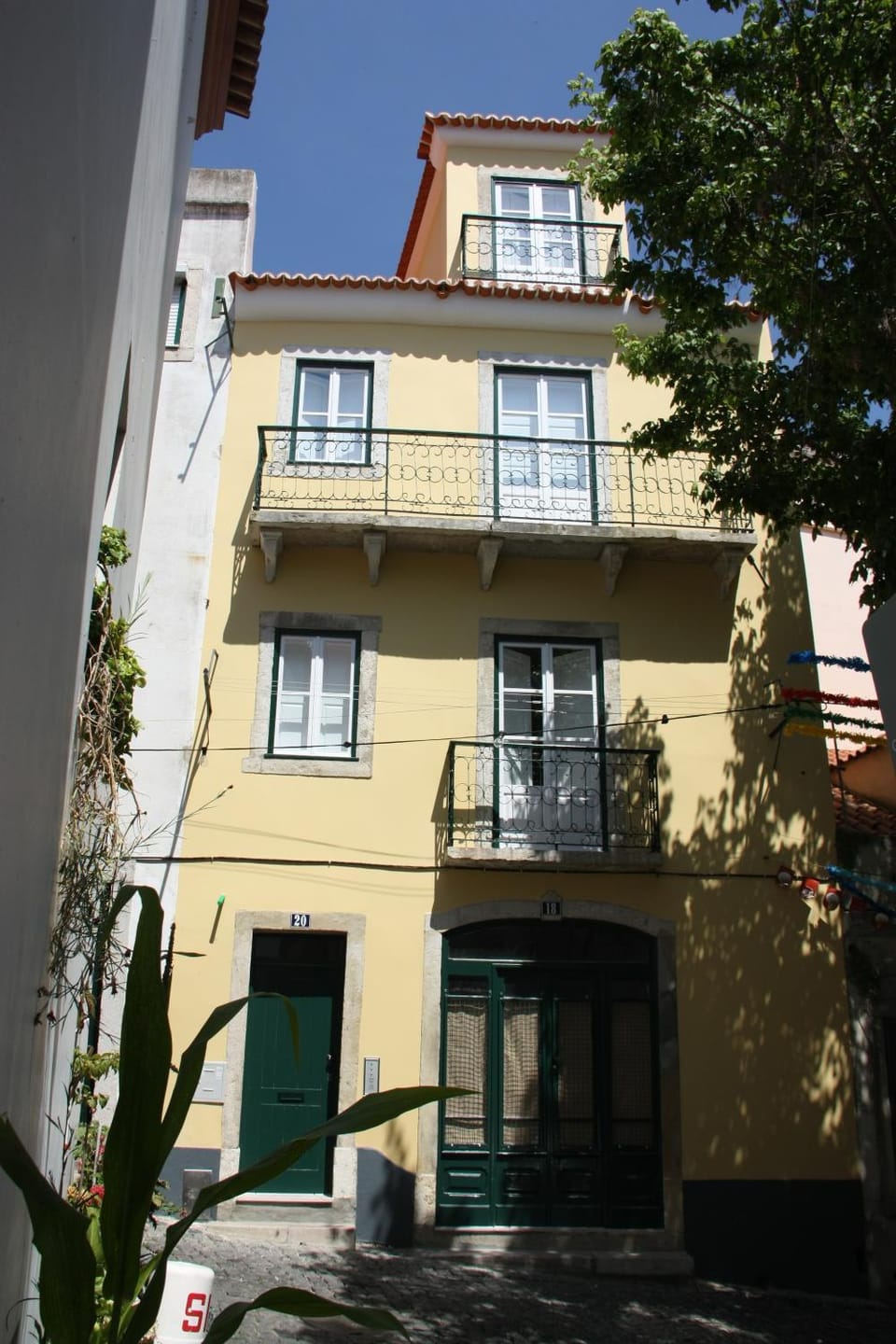 Facade/entrance