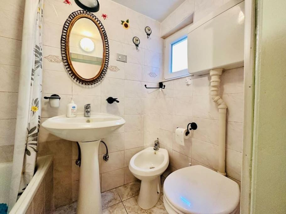 Shower, Toilet, Bathroom, bidet