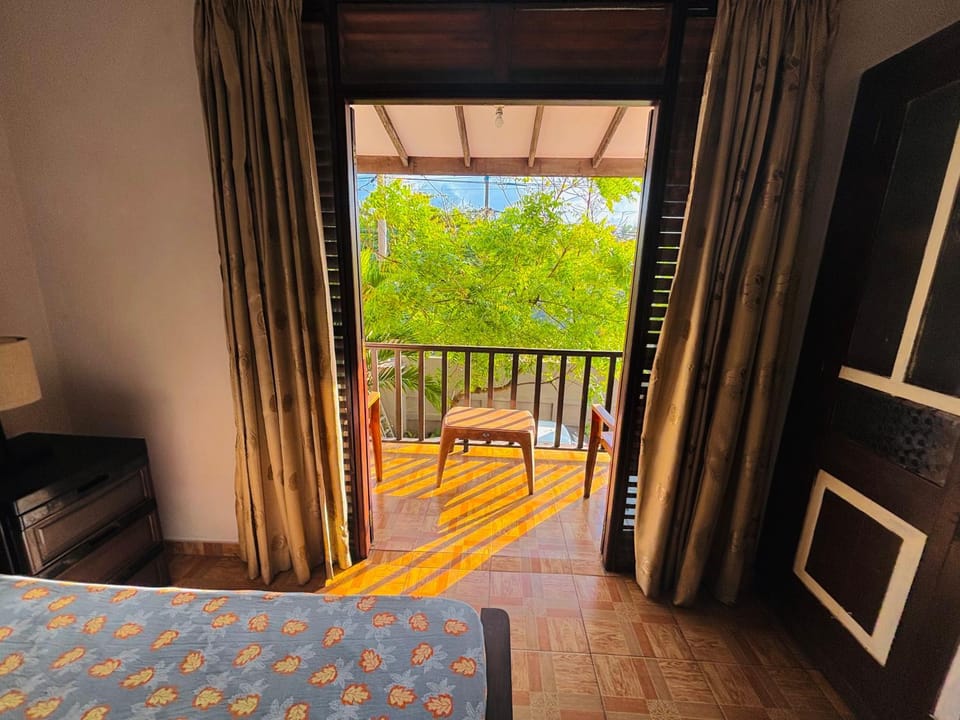 Tamaro Beach Resort Bed and Breakfast in Hikkaduwa