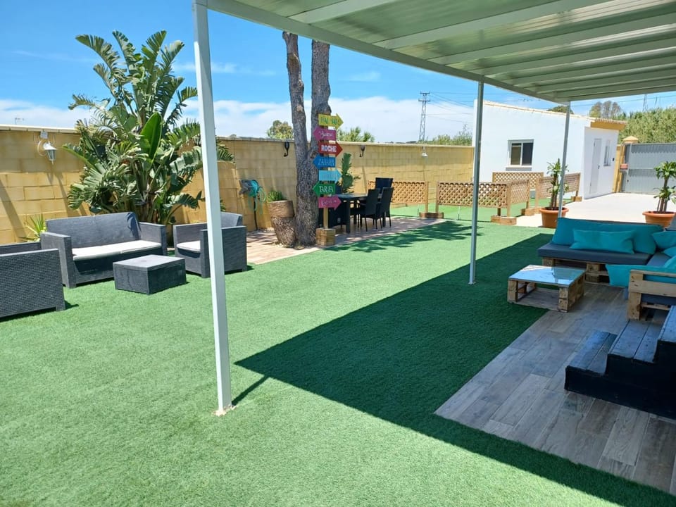 OHANA House in Chiclana de la Frontera