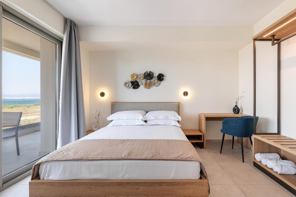 Bed, Sea view