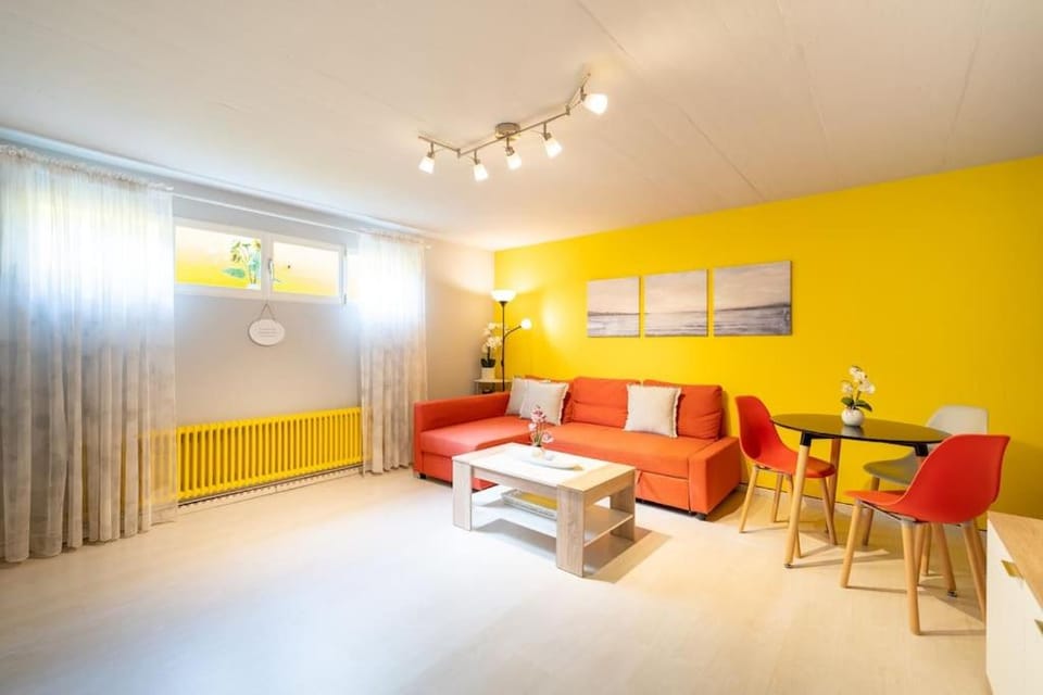 Losone-Ascona: 20 min a piedi, parcheggio gratuito Apartment in Ascona