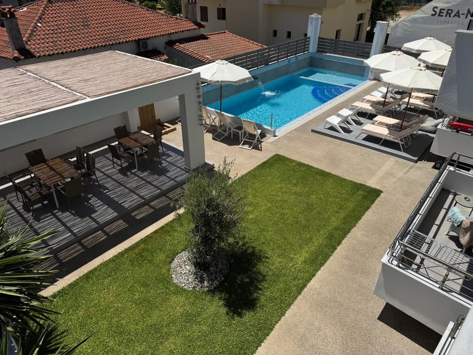 Sera-Nata Superior Suites Apartment in Nikiti