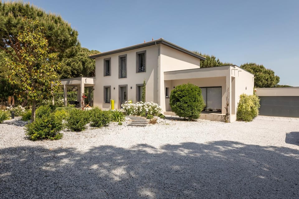 Garden, Garden view