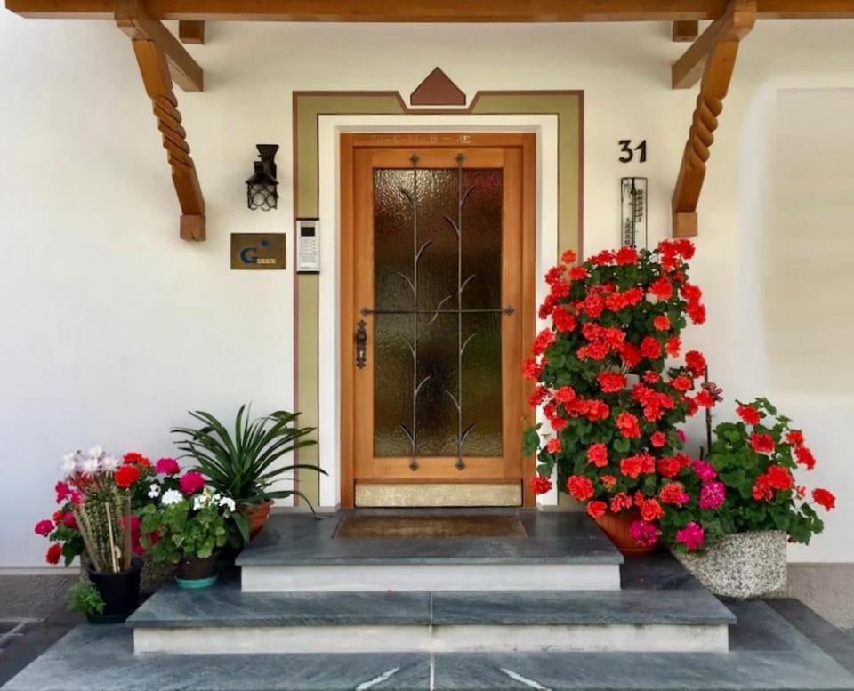 Facade/entrance, Day