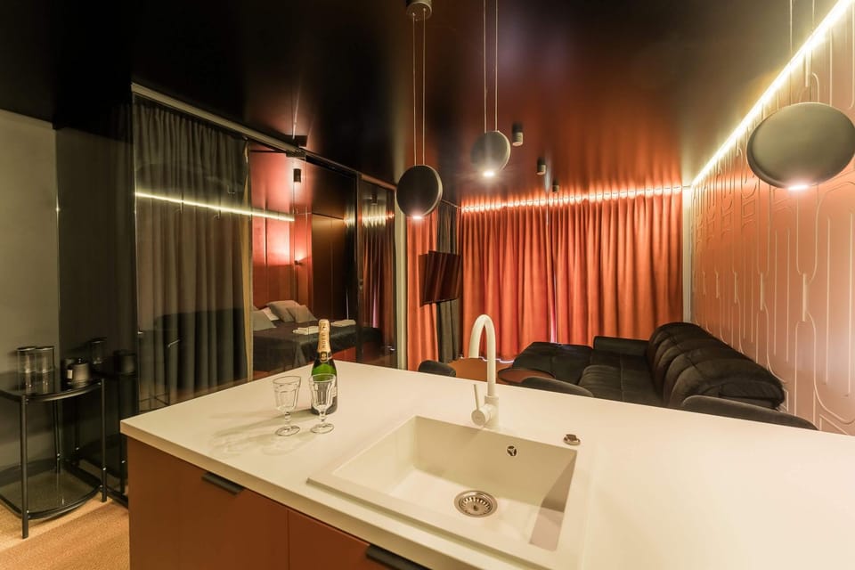 TV and multimedia, Living room, Seating area, kitchen