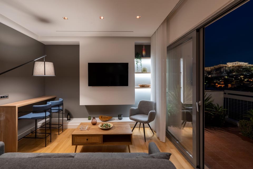 TV and multimedia, View (from property/room), Balcony/Terrace, Living room, Seating area