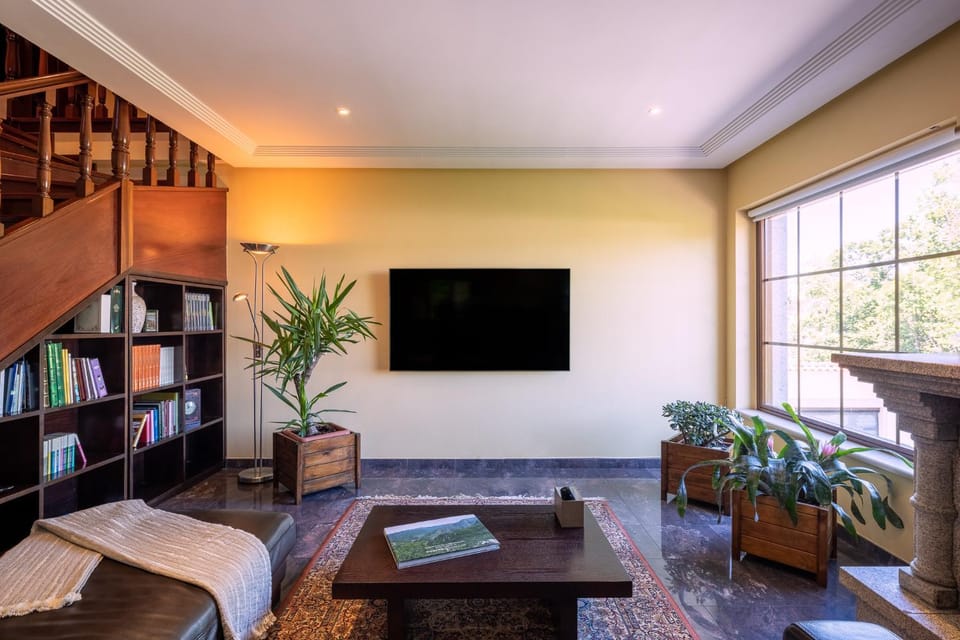 Library, TV and multimedia, Living room