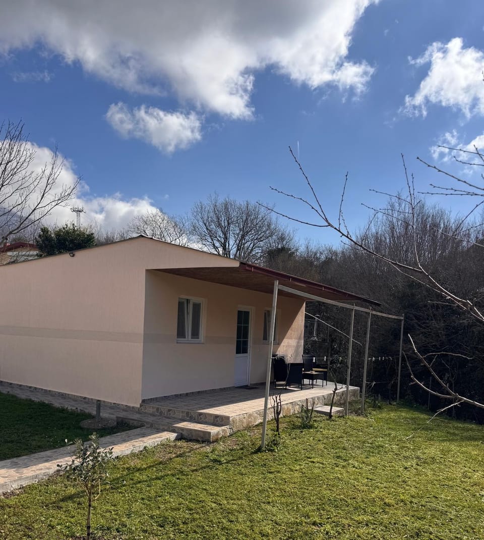 Vikendica Luka House in Montenegro