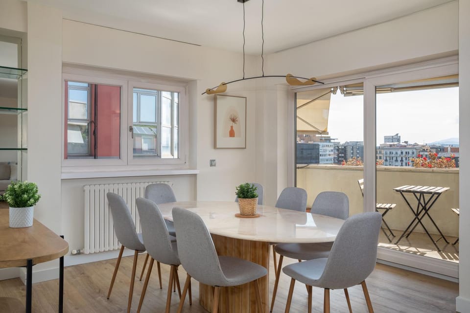 Living room, Seating area, Dining area