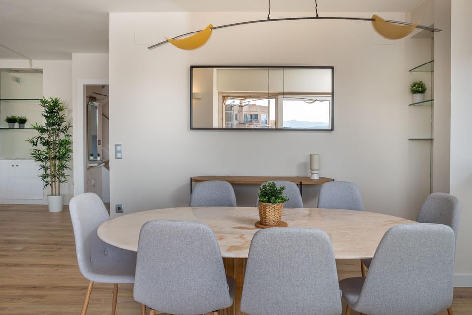 Living room, Seating area, Dining area