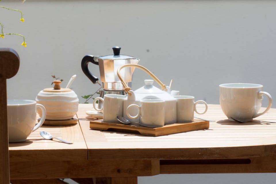 Coffee/tea facilities, Decorative detail