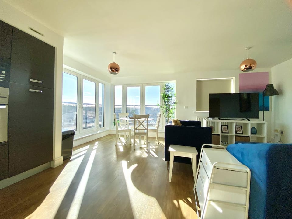 Communal lounge/ TV room, Living room