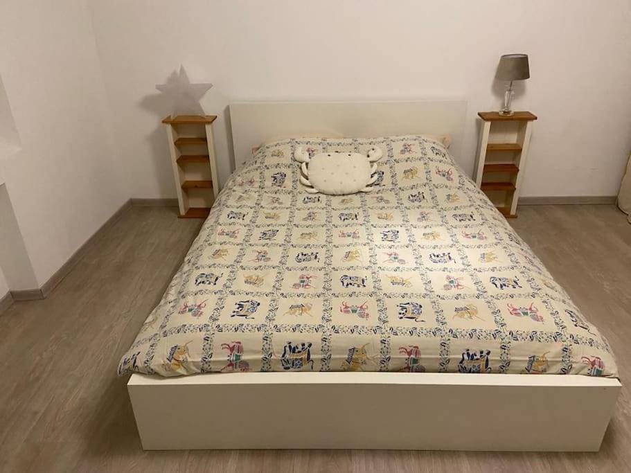 Maison chaleureuse dans village calme Apartment in Occitanie
