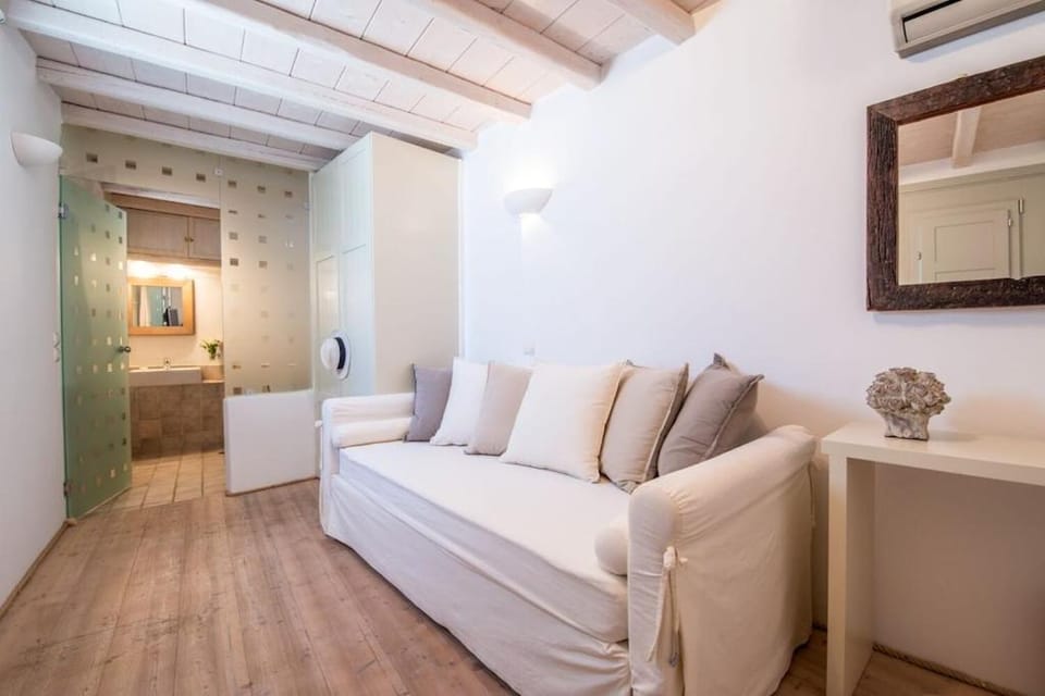 Villa Island , Luxury Villa in Mykonos Villa in Mykonos, Mikonos 846 00, Greece
