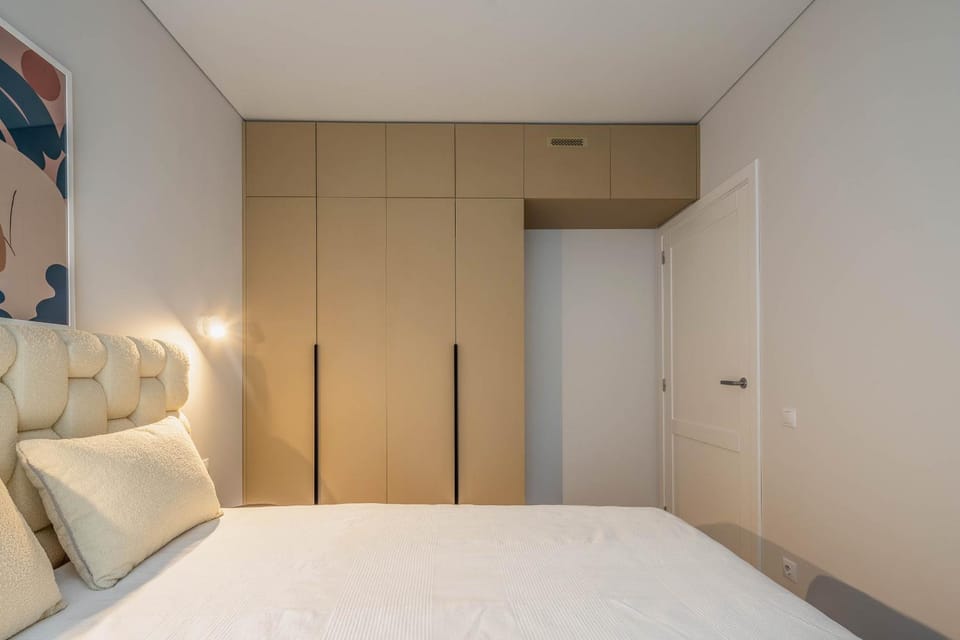 Bed, Photo of the whole room, Bedroom, wardrobe