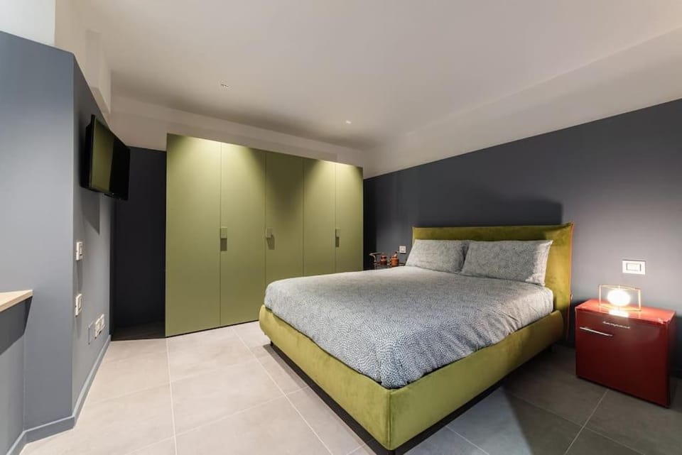 Bed, Photo of the whole room, Bedroom, wardrobe