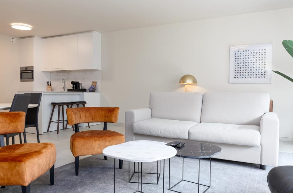 Kitchen or kitchenette, Living room