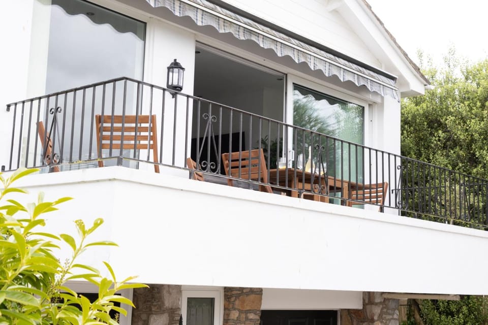 Property building, Balcony/Terrace