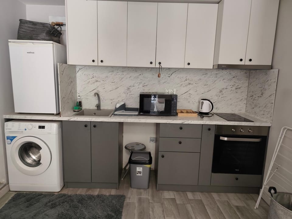 Студио в центъра на град Бургас. Apartment in Burgas