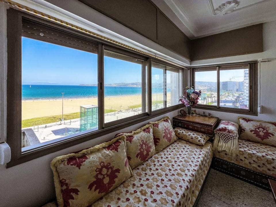 Best Cozy 3Bedroom apartment with front ocean-view Apartment in Tangier
