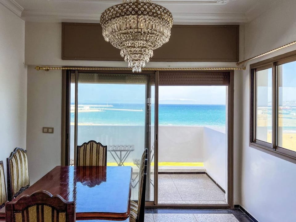 Best Cozy 3Bedroom apartment with front ocean-view Apartment in Tangier
