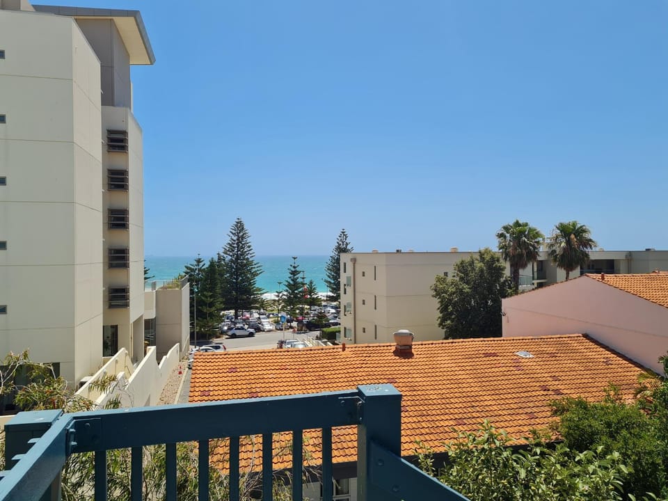 Day, Sea view