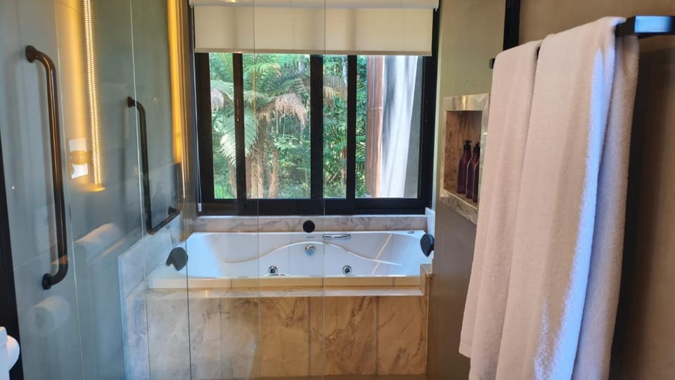 Bathroom, Bath