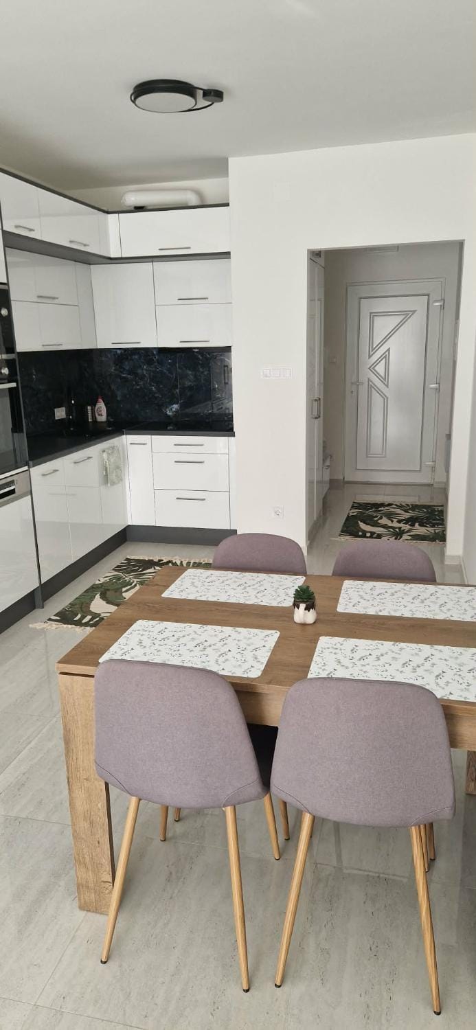 Kitchen or kitchenette, Living room, Dining area, oven, stove