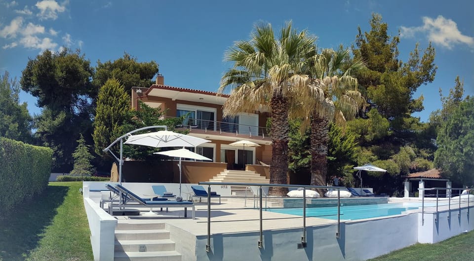 Garden, Swimming pool, Swimming pool