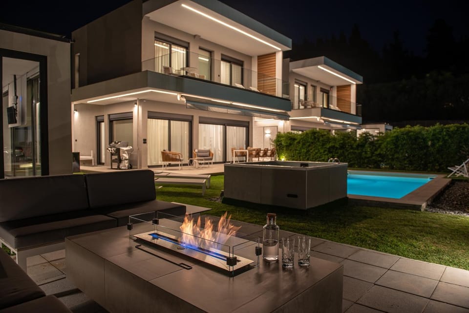 Estellar Villas, 50meters from the Sea Villa in Halkidiki