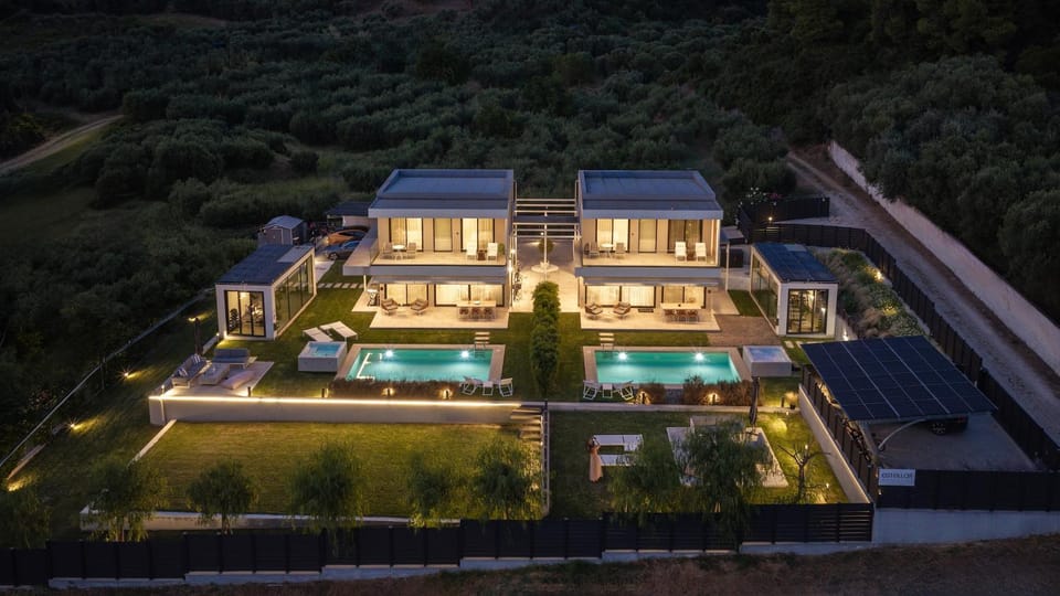 Estellar Villas, 50meters from the Sea Villa in Halkidiki