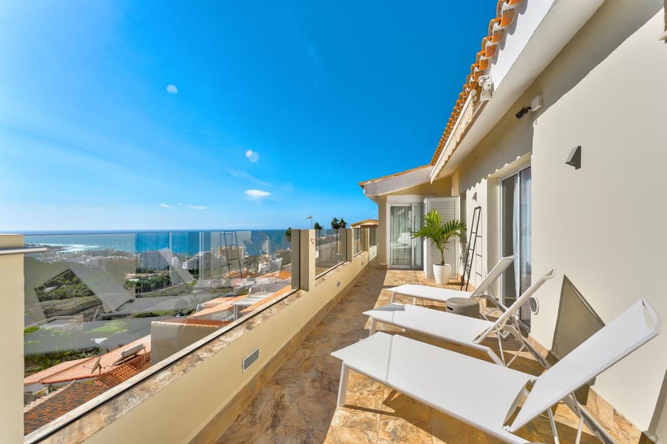 Balcony/Terrace, Sea view, sunbed