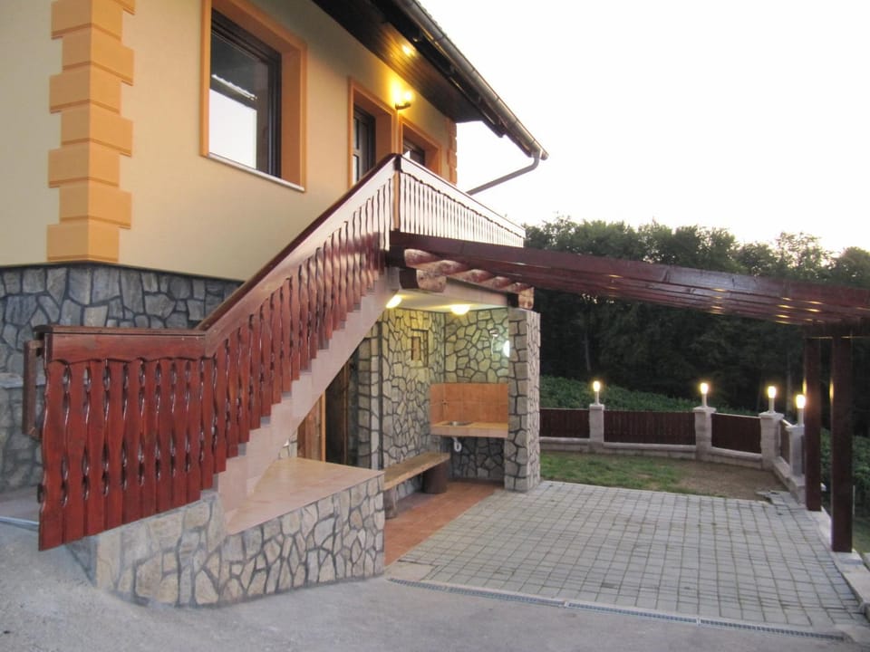 Natural landscape, BBQ facilities, Garden, View (from property/room), Balcony/Terrace, Pets, Garden view, Mountain view