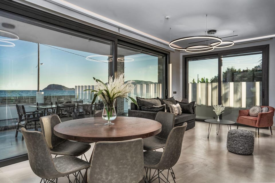 Dining area, Sea view