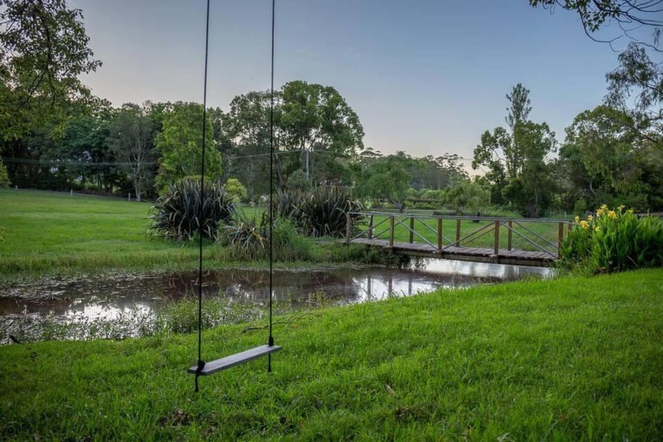 Ponies -Heated Pool-Acreage House in Terrigal