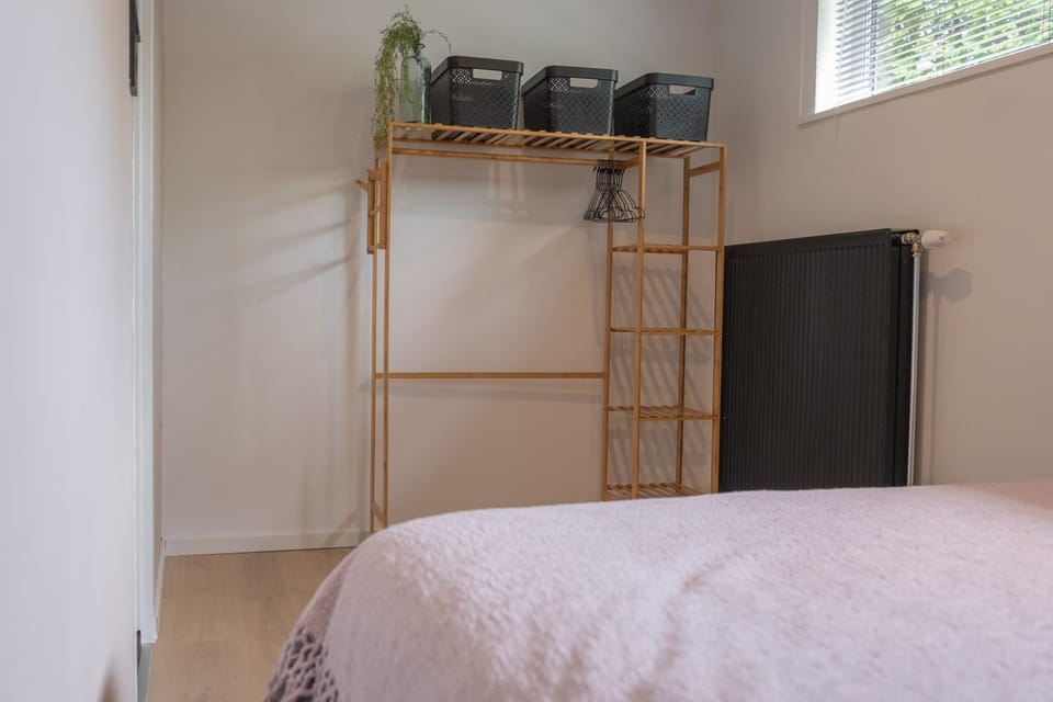 Bedroom, wardrobe
