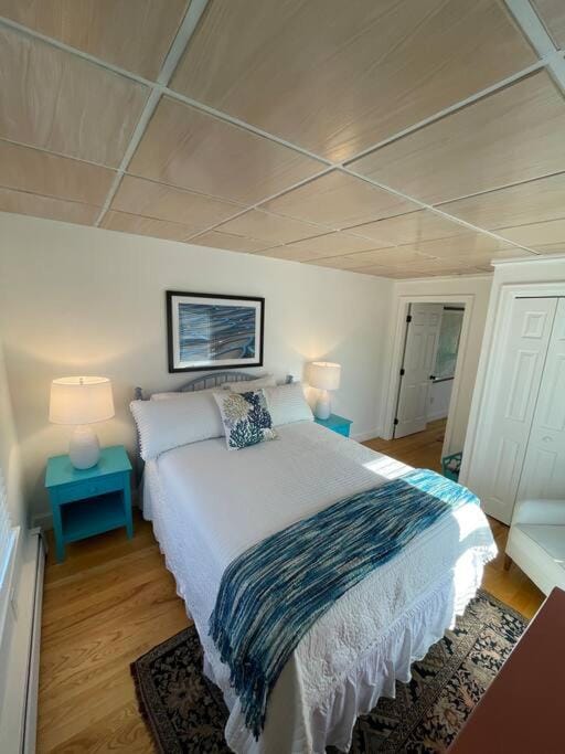 Updated Historic Water St 2 Bdr, 2 Bath apartment. Apartment in Eastport