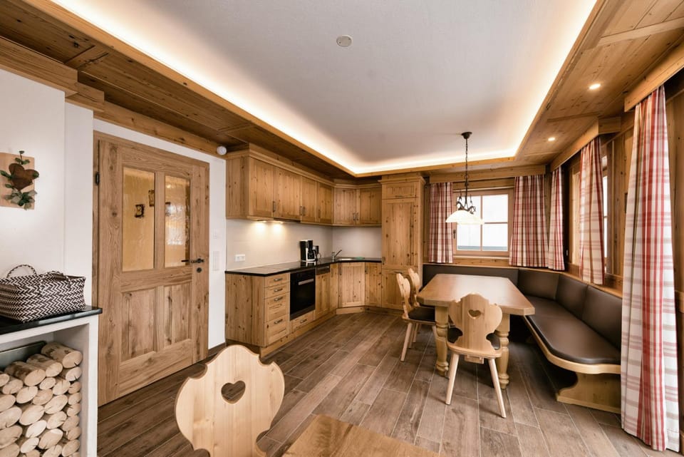Kitchen or kitchenette, Living room, Dining area, kitchen