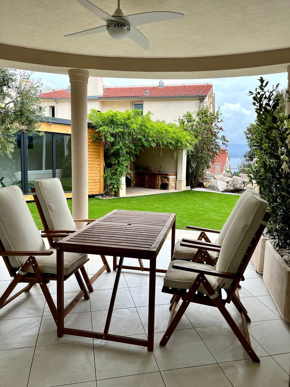 Garden, Balcony/Terrace, Garden view, Sea view