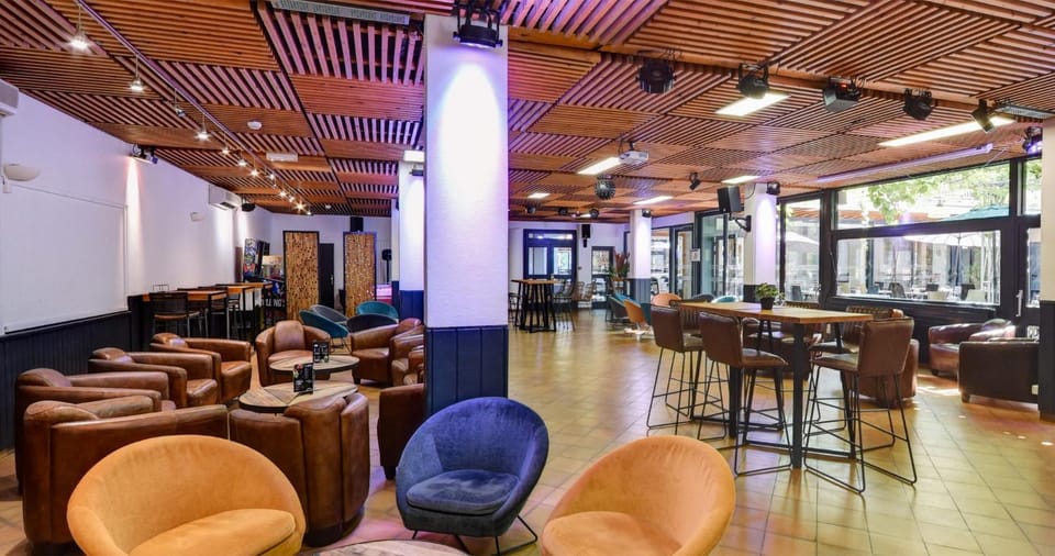 Communal lounge/ TV room, Living room