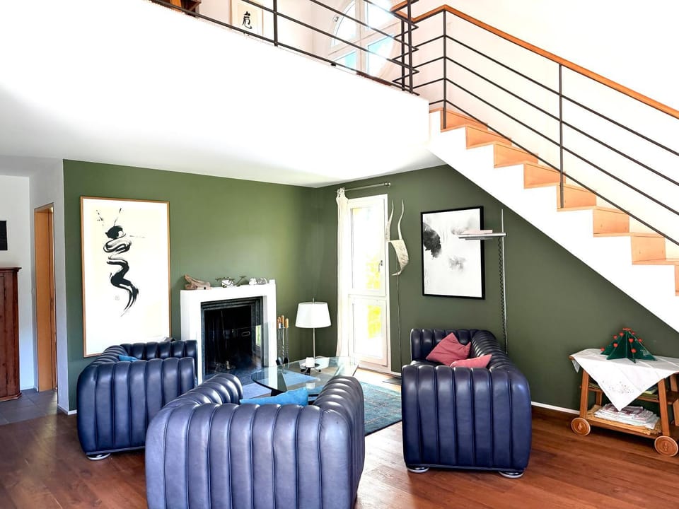 Living room, fireplace