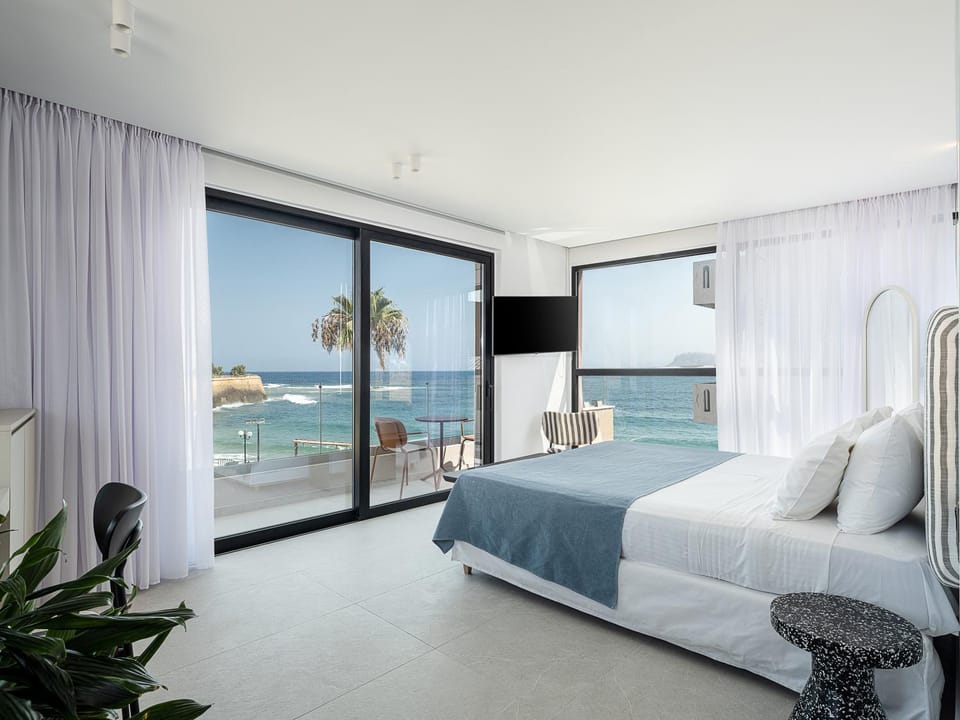 Bed, TV and multimedia, Balcony/Terrace, Bedroom, Sea view