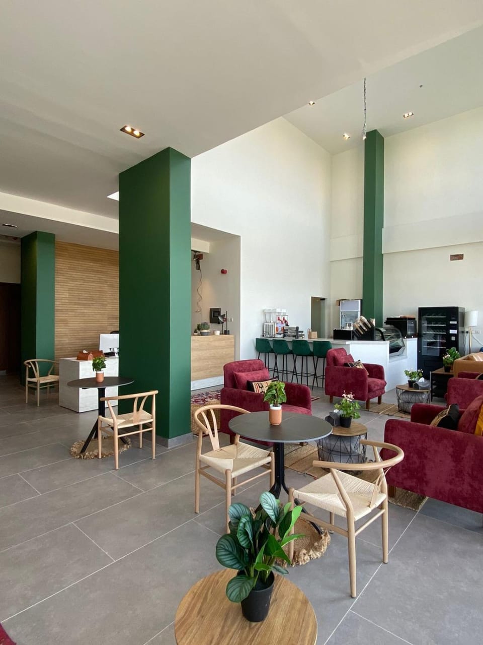 Property building, Restaurant/places to eat, Lobby or reception